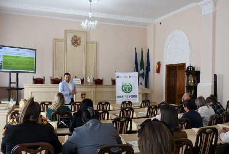 Peste 200 de reprezentanți ai APL, instruiți în cadrul Platformelor Locale de Mediu privind aplicarea a două regulamente de mediu