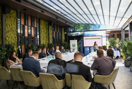 Autorizația integrată de mediu și răspunderea pentru daunele aduse mediului, analizate de judecători și procurori